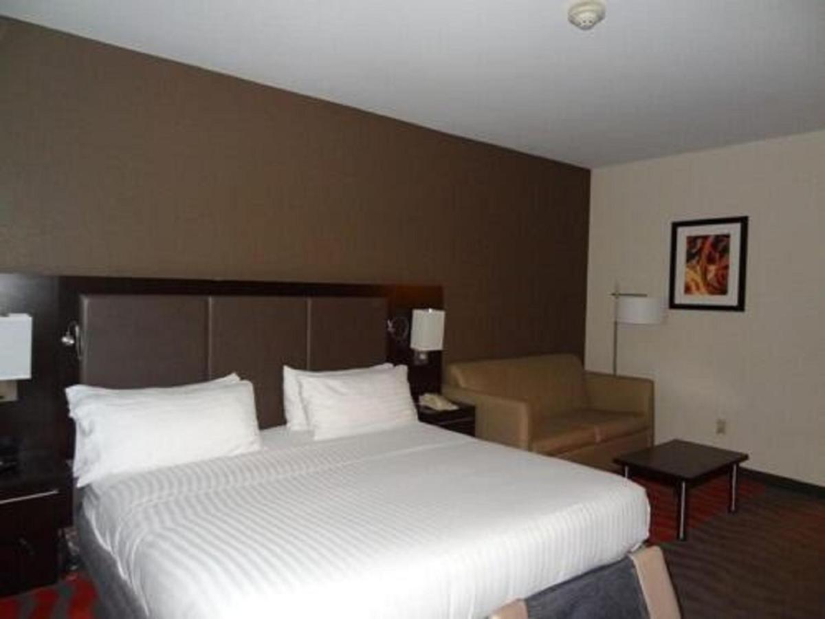 Holiday Inn Express Hotel & Suites Columbus Southeast Groveport By Ihg Dış mekan fotoğraf