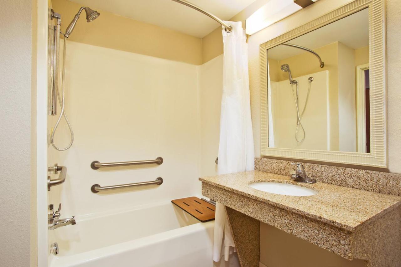 Holiday Inn Express Hotel & Suites Columbus Southeast Groveport By Ihg Dış mekan fotoğraf